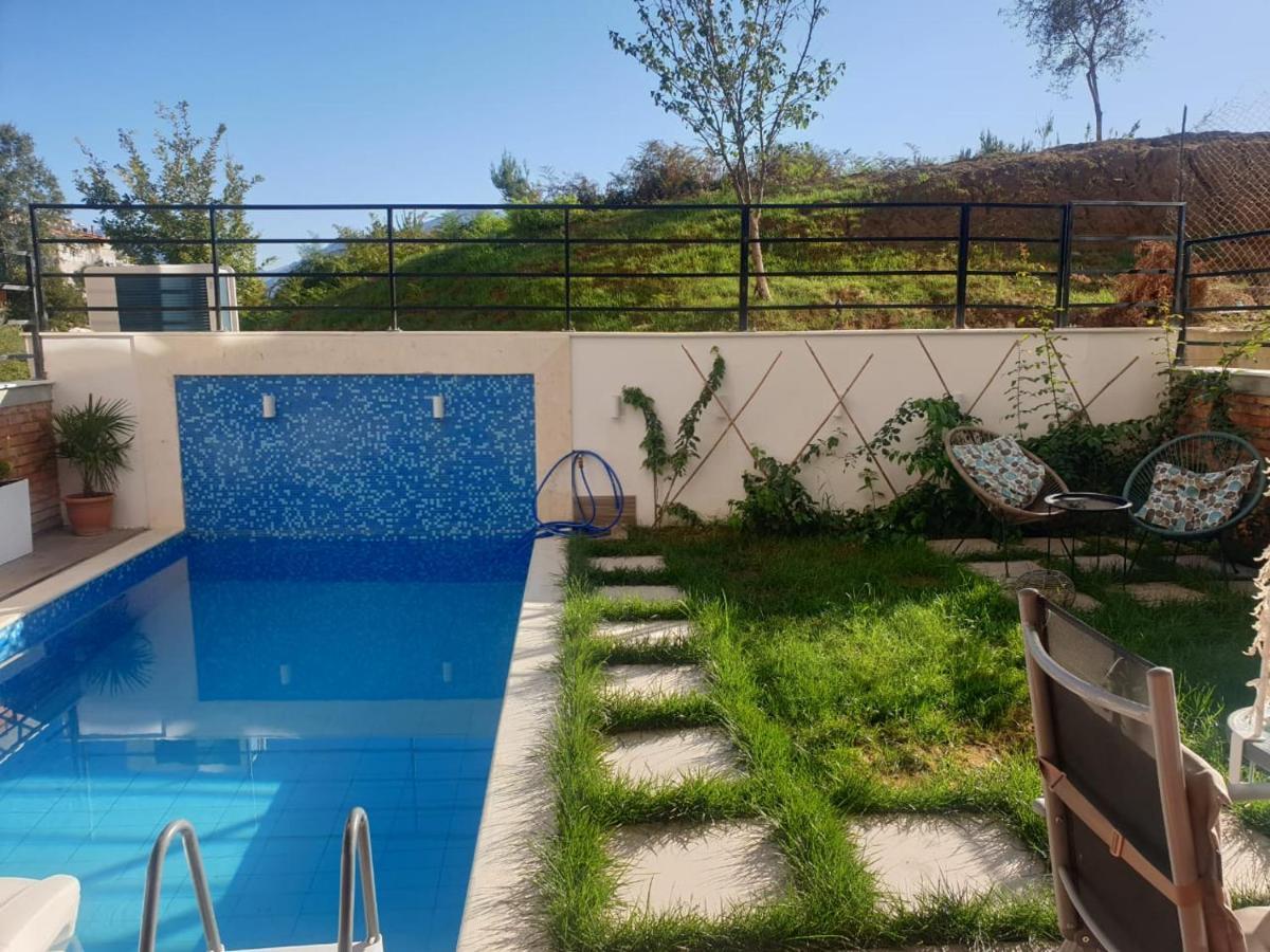 Stylish Two Bedroom House With Private Pool Tirana Esterno foto